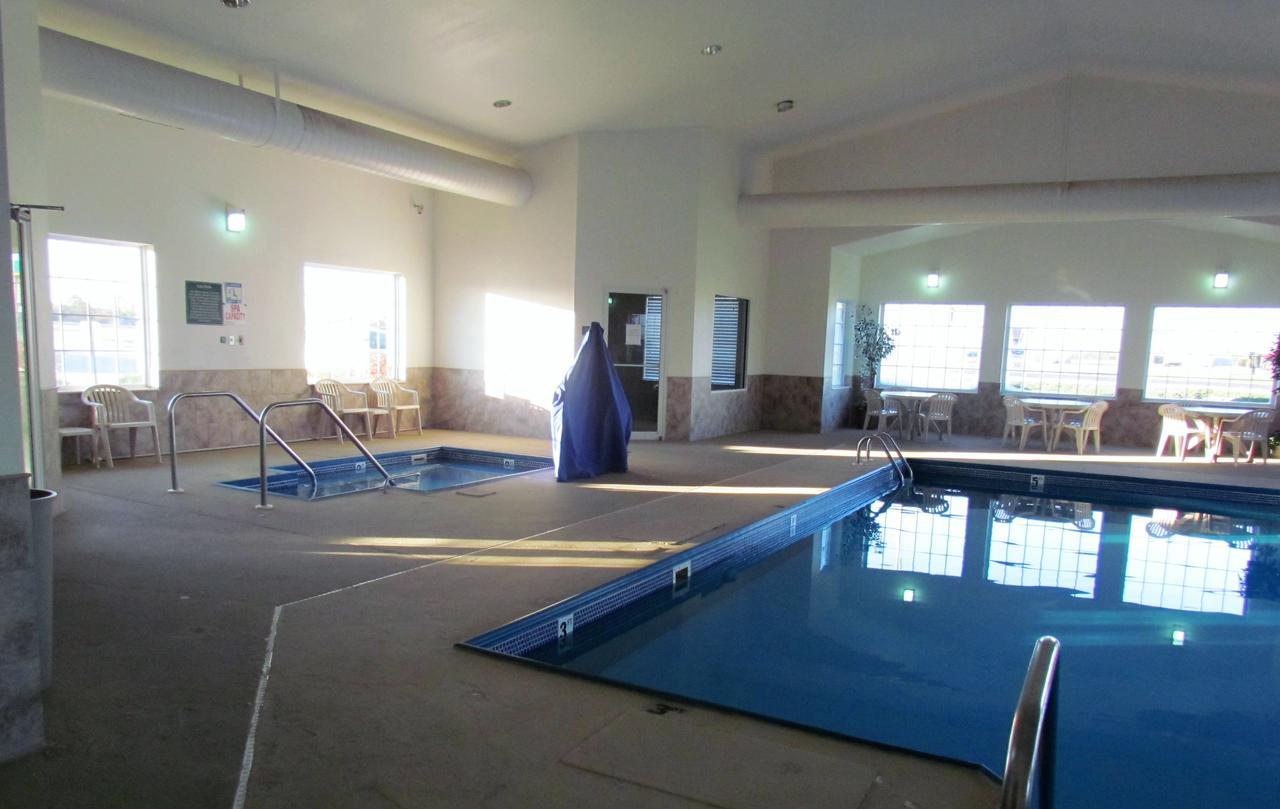 Oak Hill Inn & Suites แคนตัน ภายนอก รูปภาพ