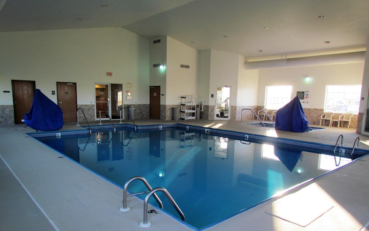Oak Hill Inn & Suites แคนตัน ภายนอก รูปภาพ