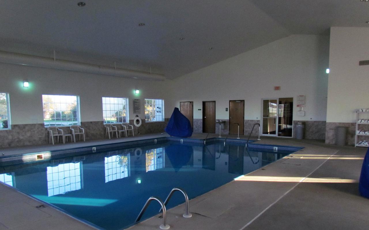 Oak Hill Inn & Suites แคนตัน ภายนอก รูปภาพ