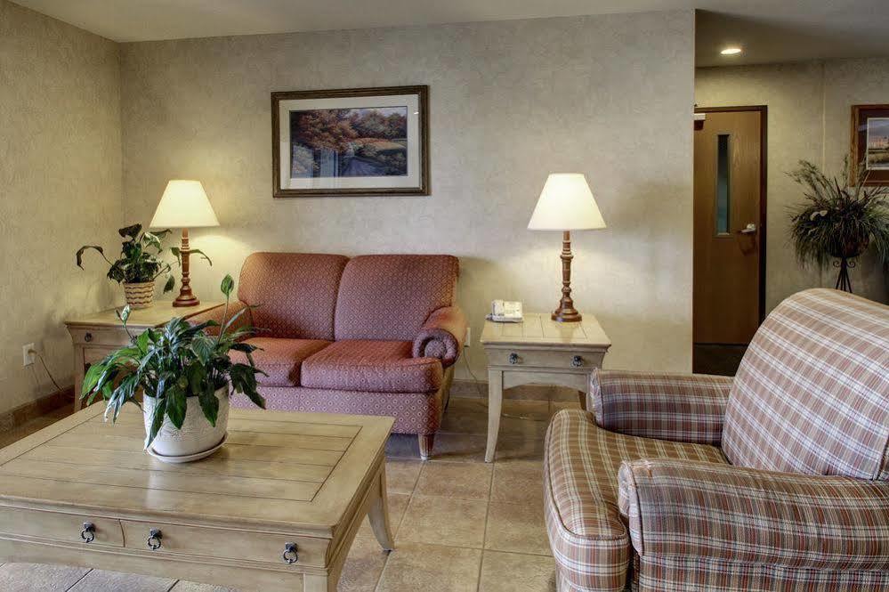 Oak Hill Inn & Suites แคนตัน ภายนอก รูปภาพ
