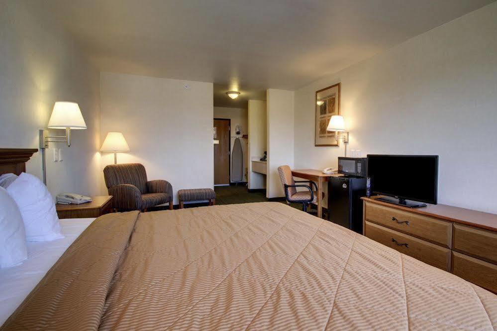 Oak Hill Inn & Suites แคนตัน ภายนอก รูปภาพ